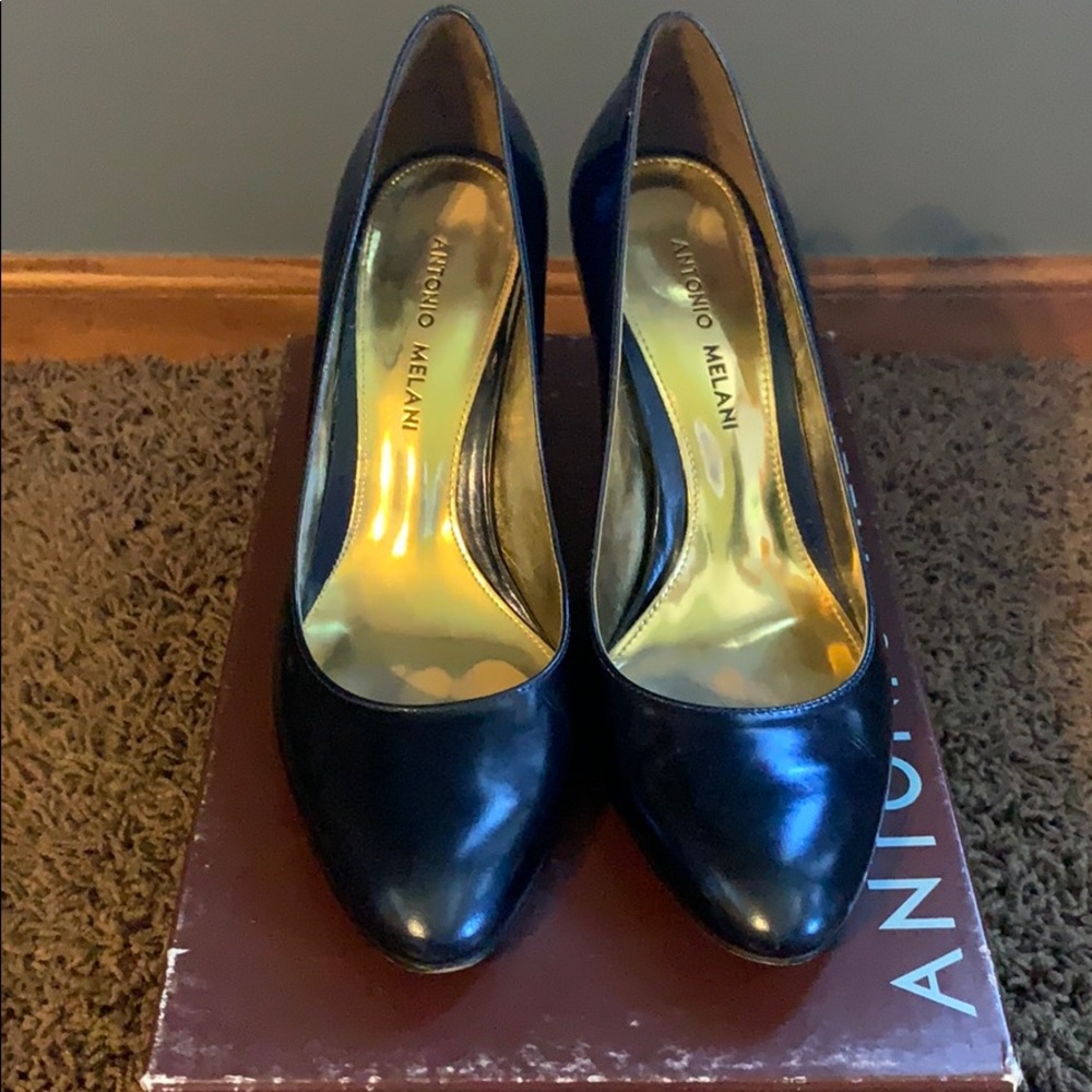 High shine navy blue heels